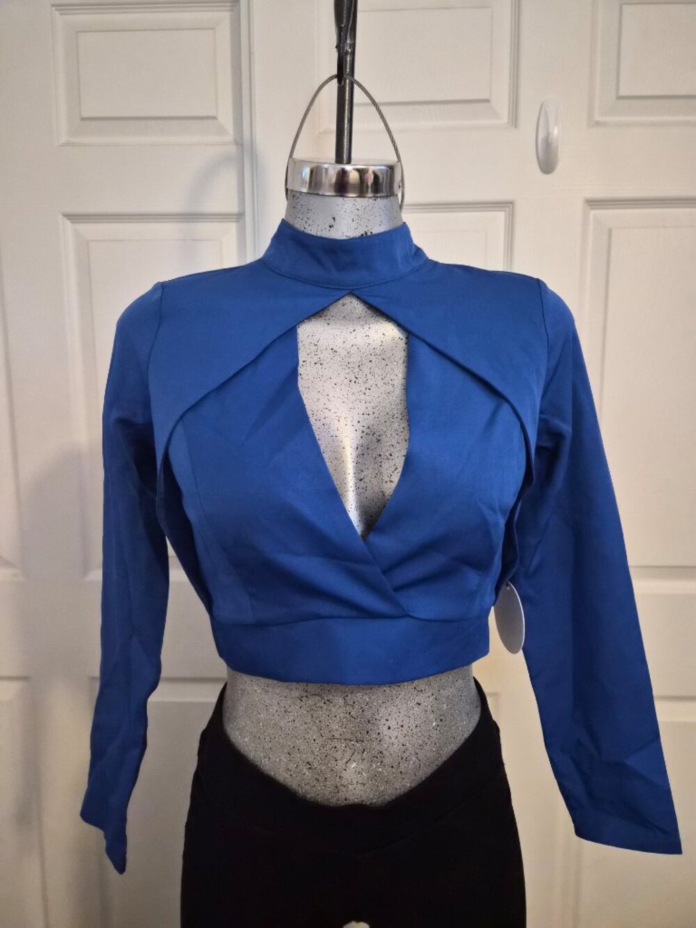 Milk & Honey royal Blue Cut-Out Crop Top